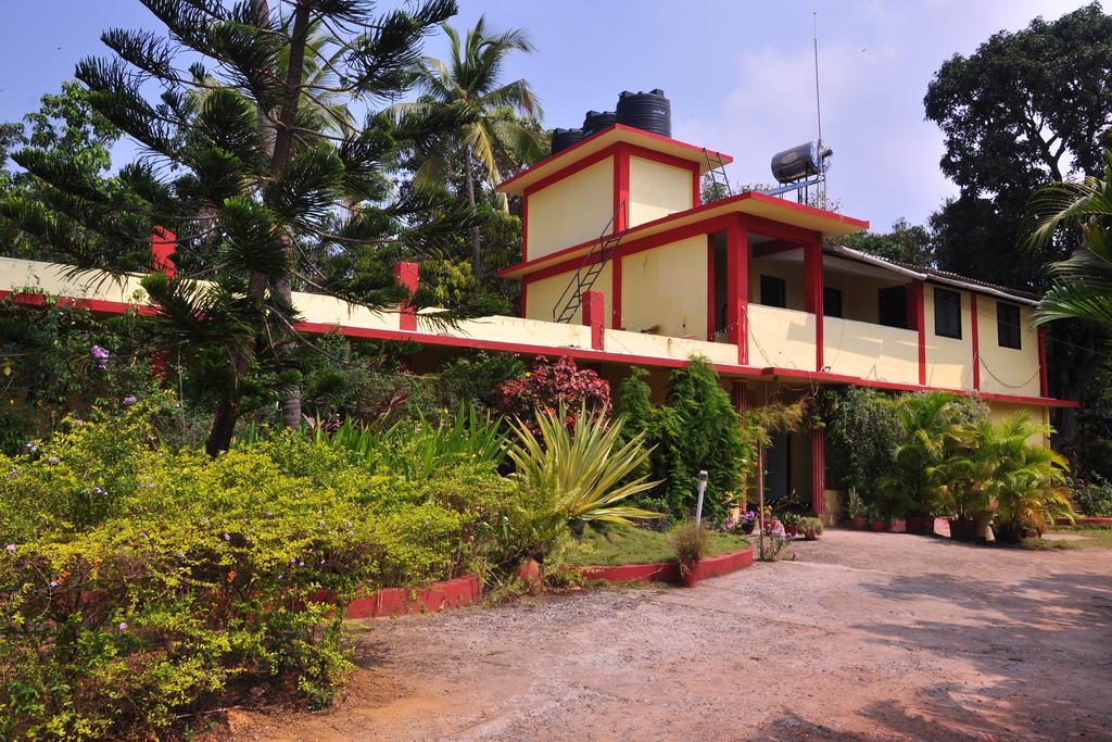 Castelinho'S Home Away From Home Anjuna Exteriör bild