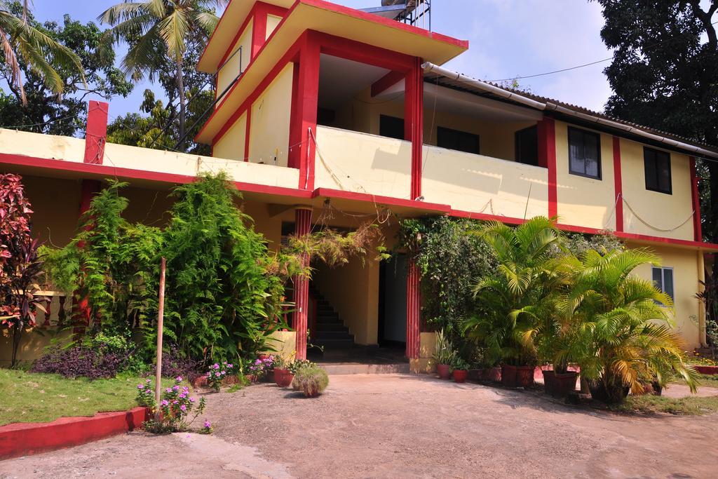 Castelinho'S Home Away From Home Anjuna Exteriör bild